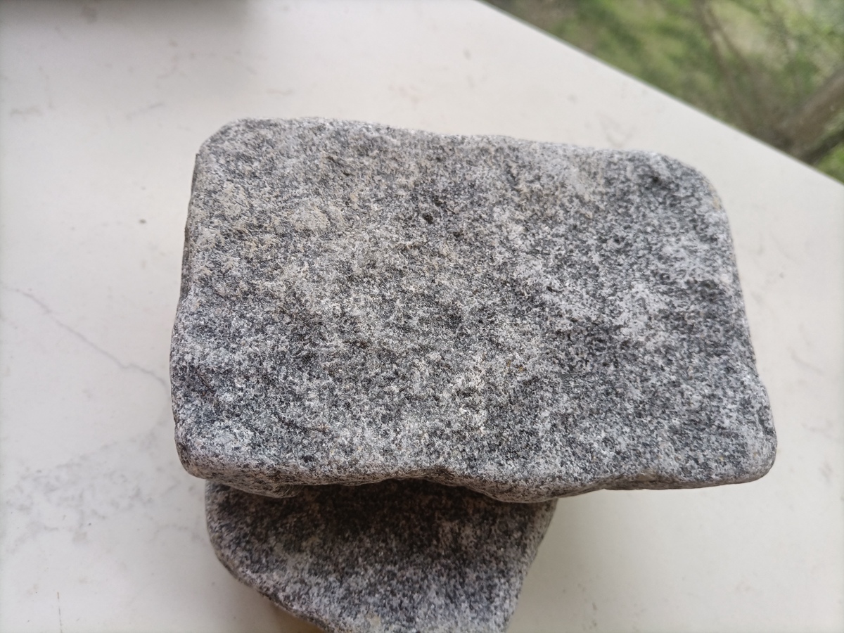 Original G654 dark grey granite Cobblestone 10x20x5cm tumble finished