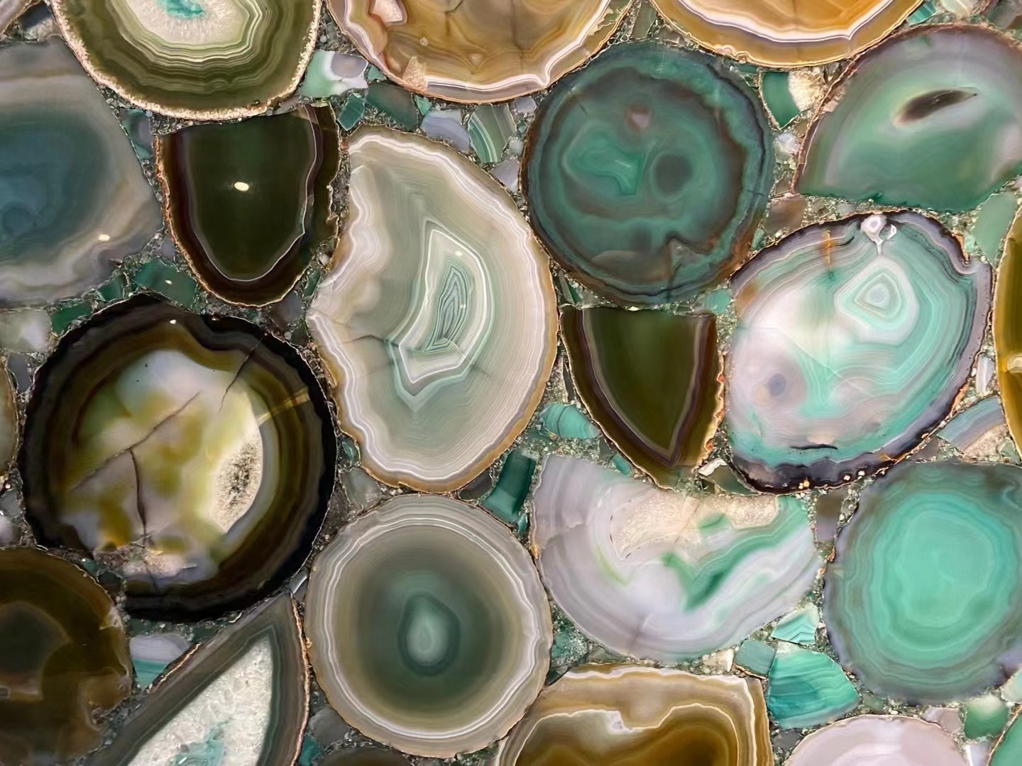 Green agate round table Semipr